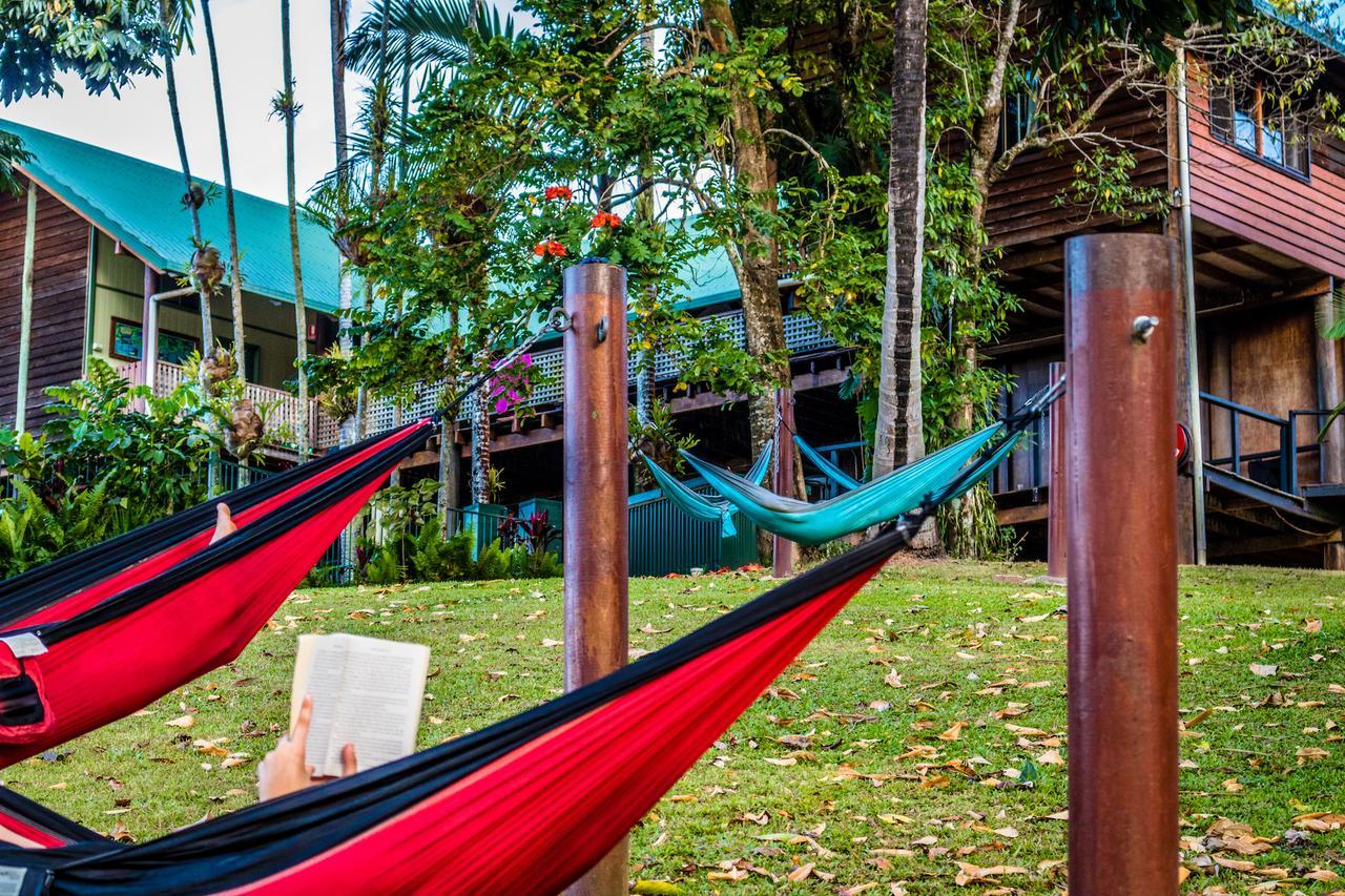 Хостел Jackaroo Treehouse Rainforest Retreat Мішн-Біч Екстер'єр фото